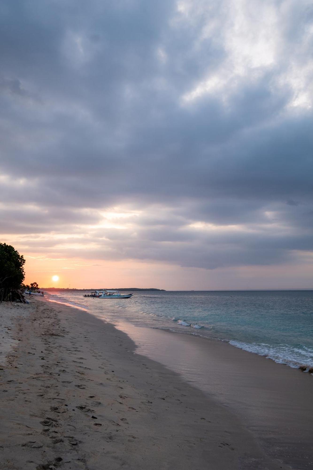 Toyapakeh Amp Beach House מראה חיצוני תמונה